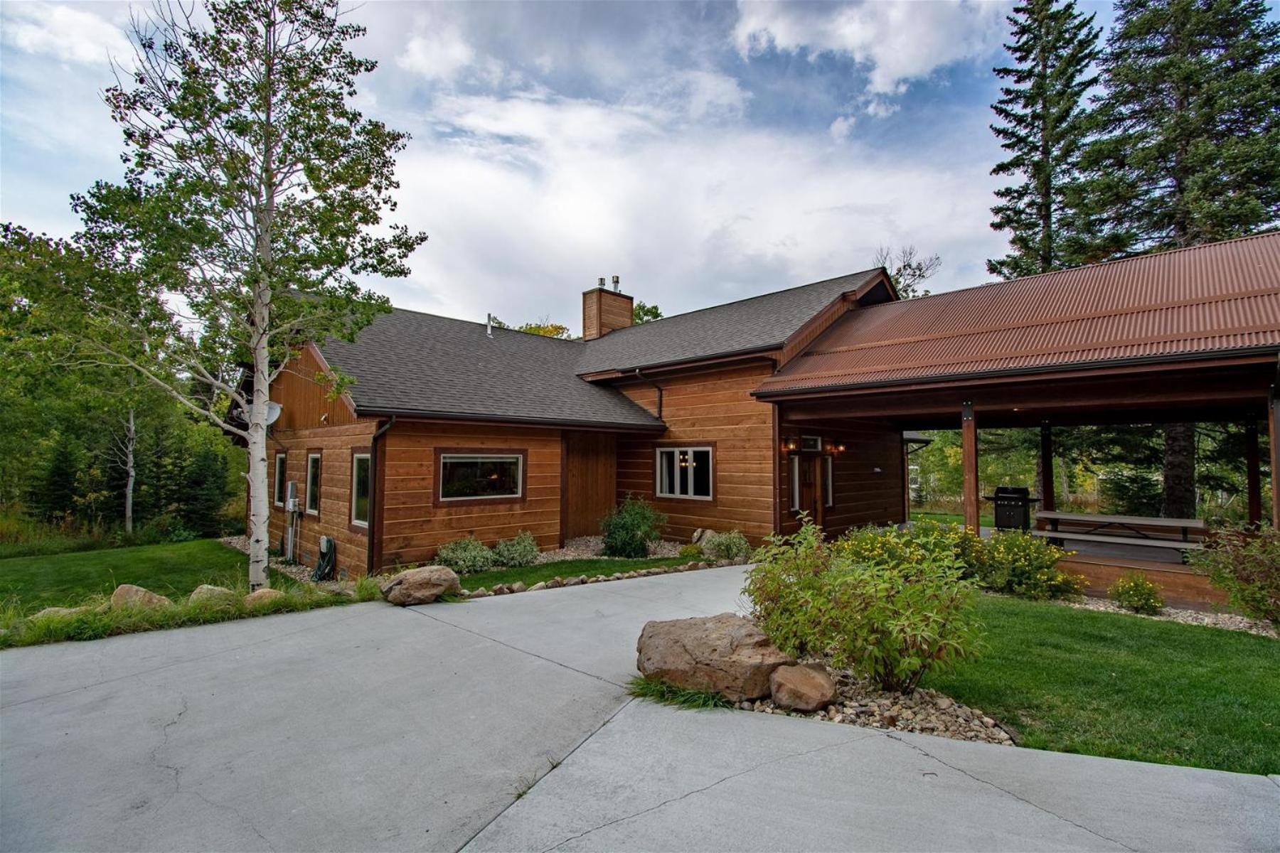 Snow Creek Lodge West Yellowstone Exterior photo